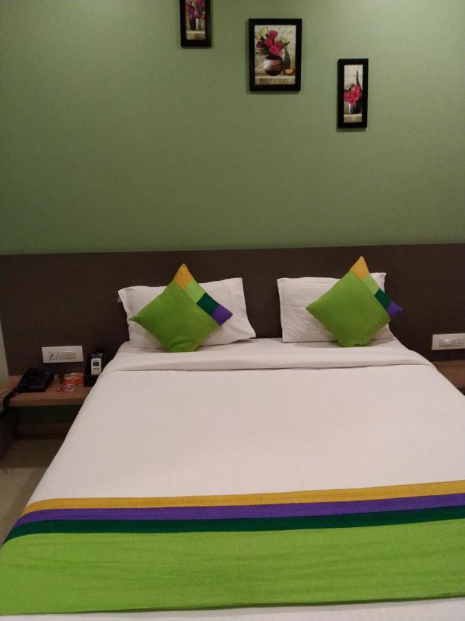 Hotel Ocean Suites Bombay Extérieur photo