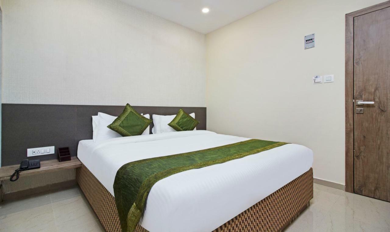Hotel Ocean Suites Bombay Extérieur photo