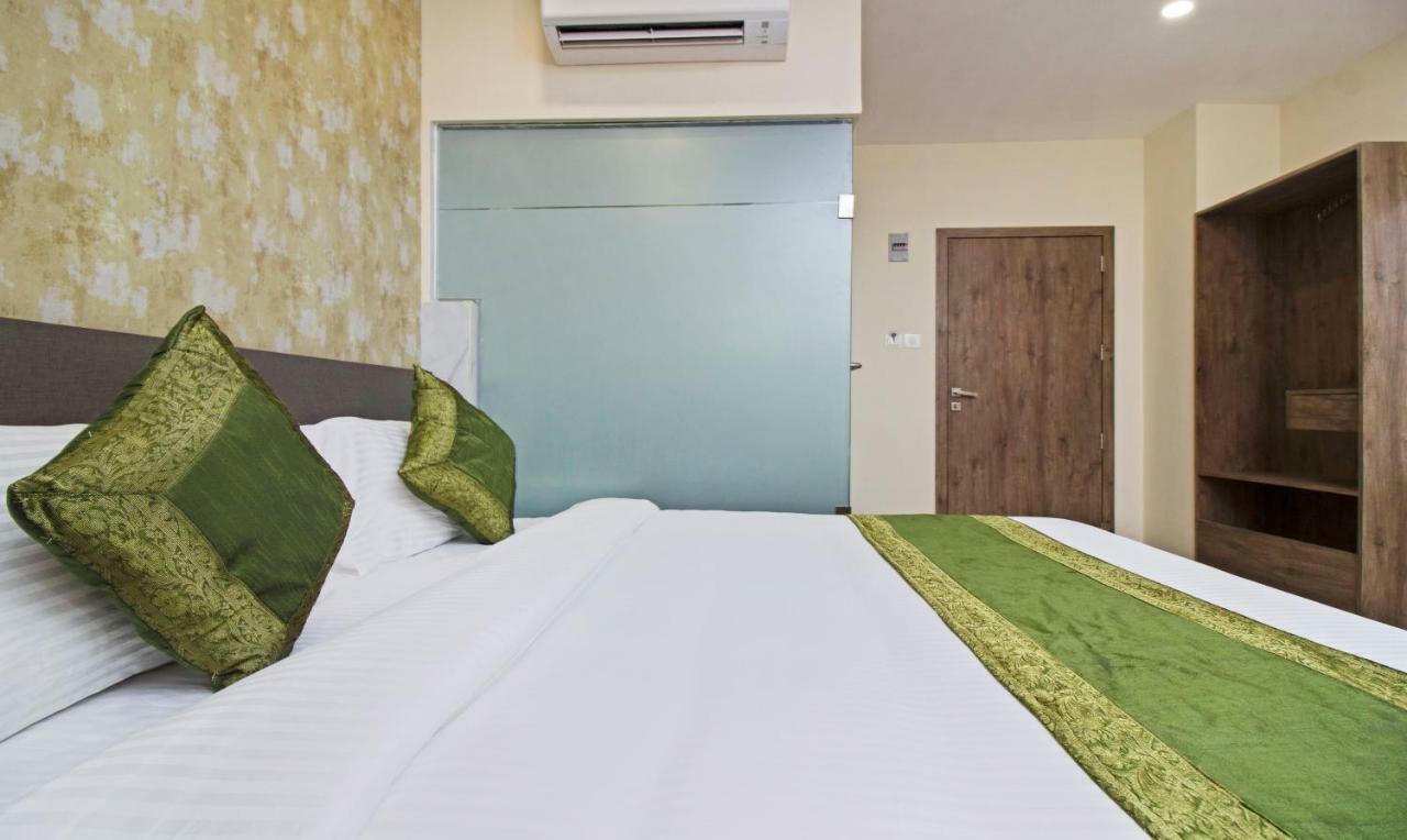 Hotel Ocean Suites Bombay Extérieur photo