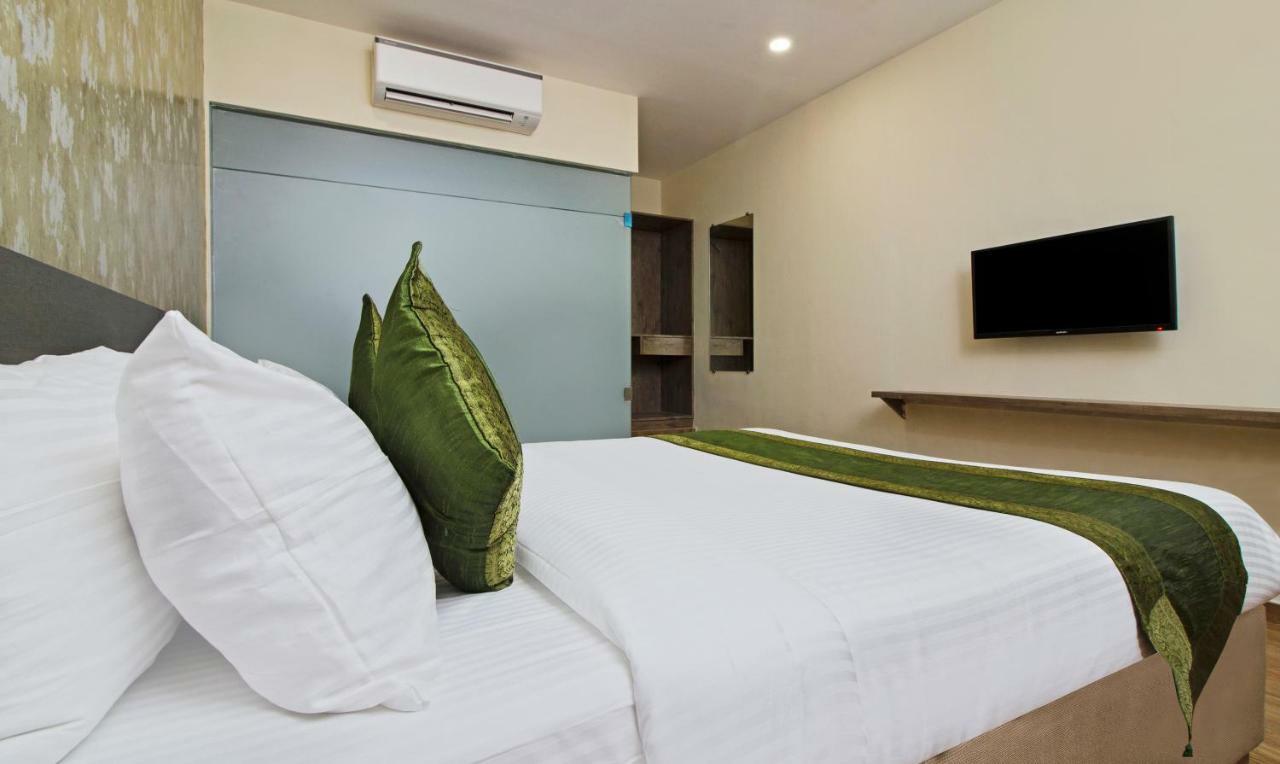Hotel Ocean Suites Bombay Extérieur photo