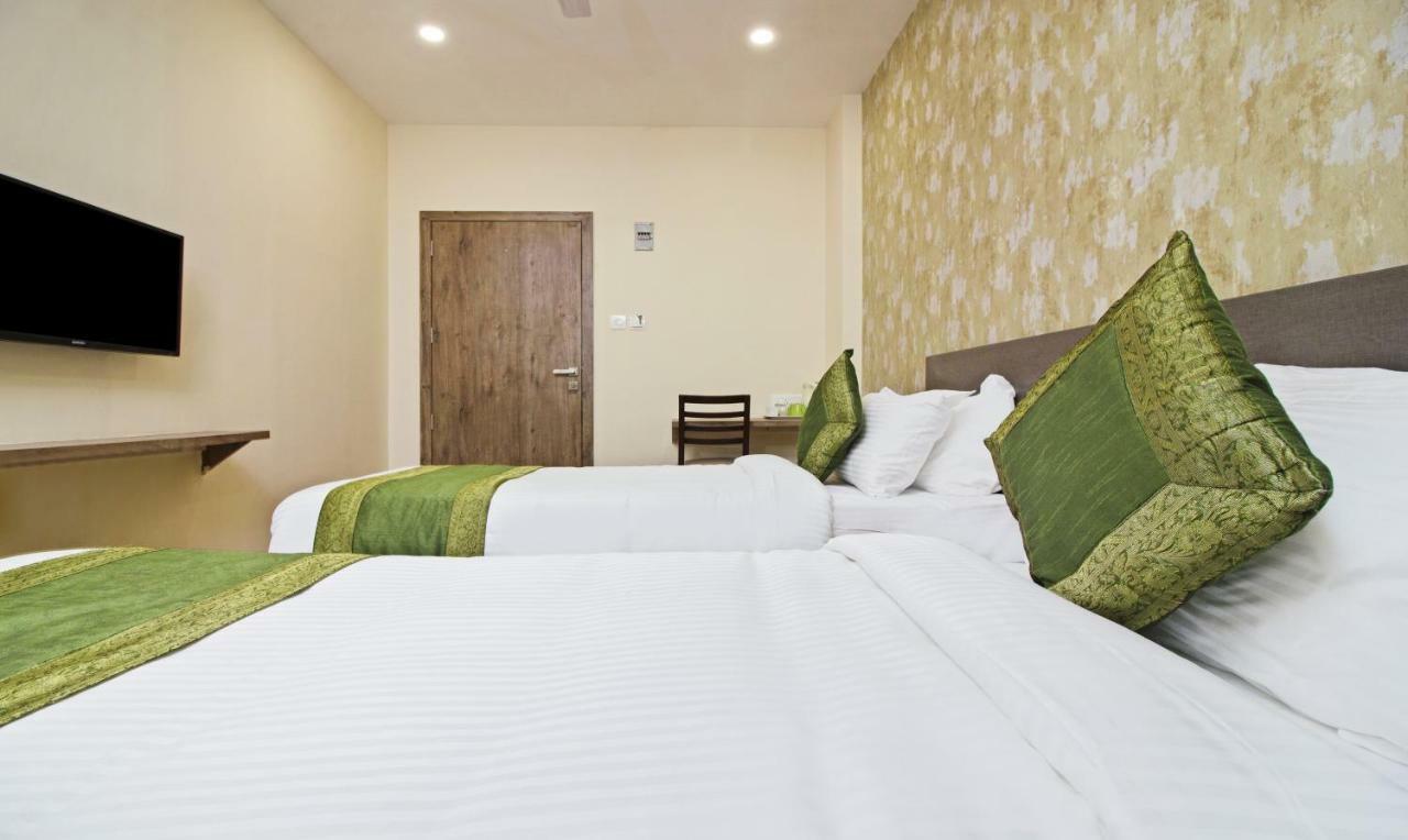 Hotel Ocean Suites Bombay Extérieur photo