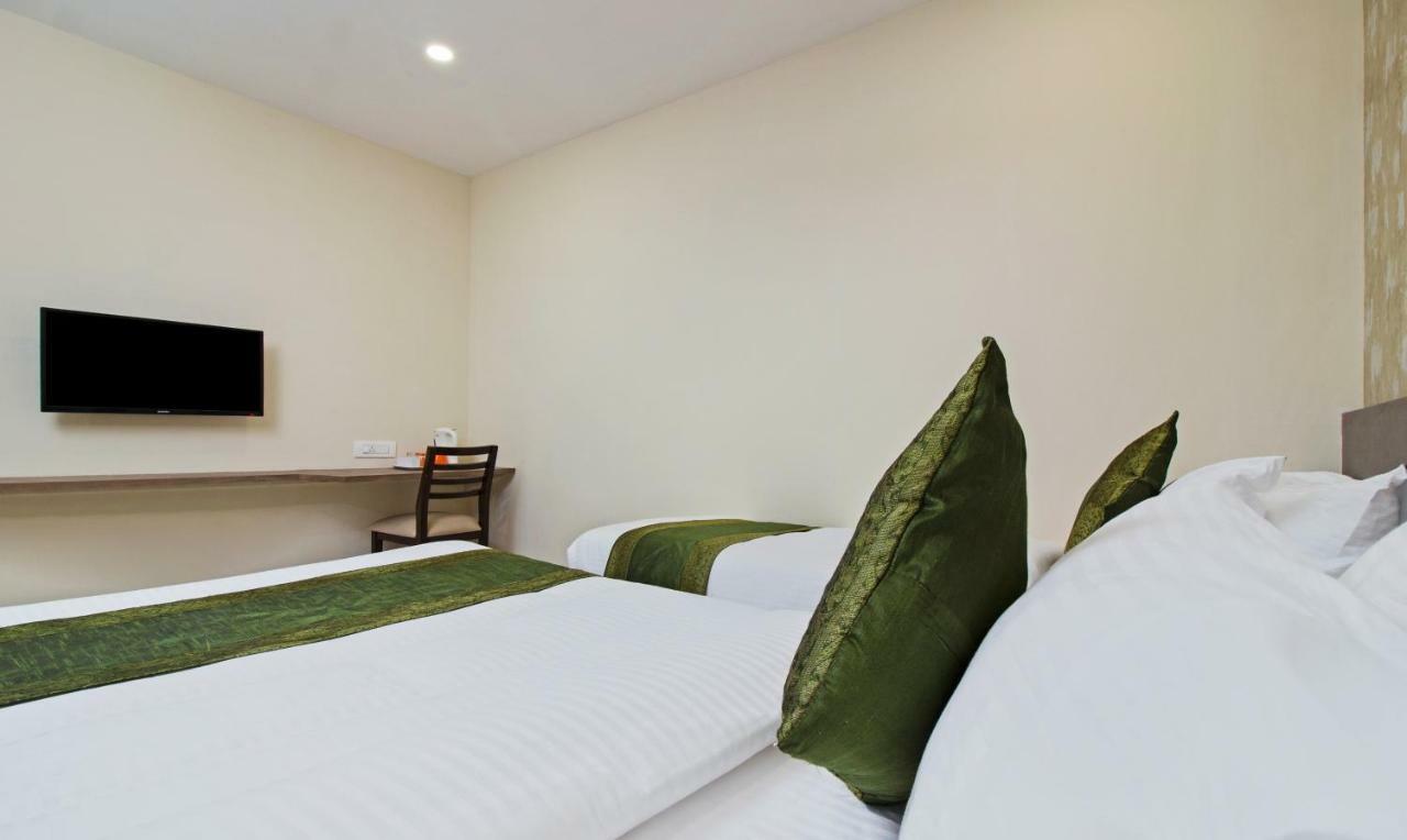 Hotel Ocean Suites Bombay Extérieur photo