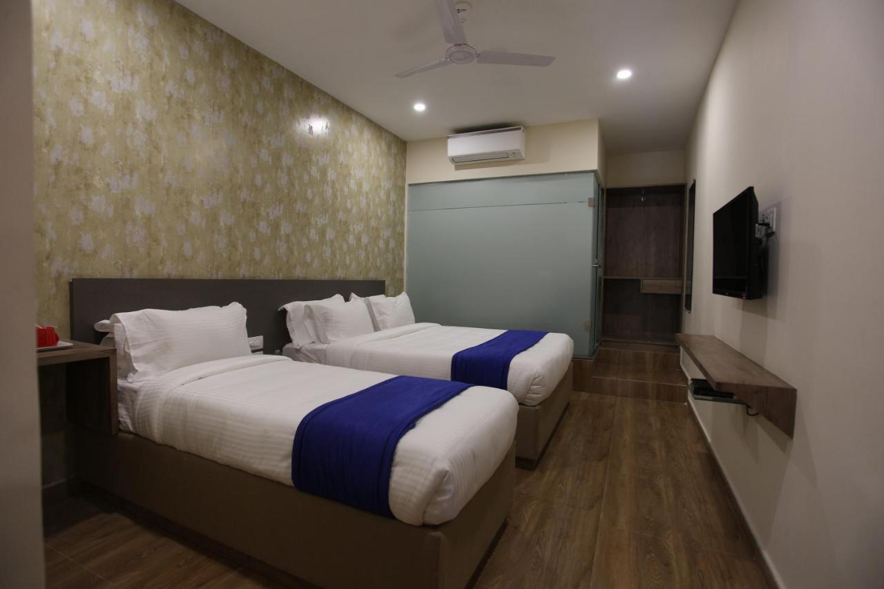 Hotel Ocean Suites Bombay Extérieur photo