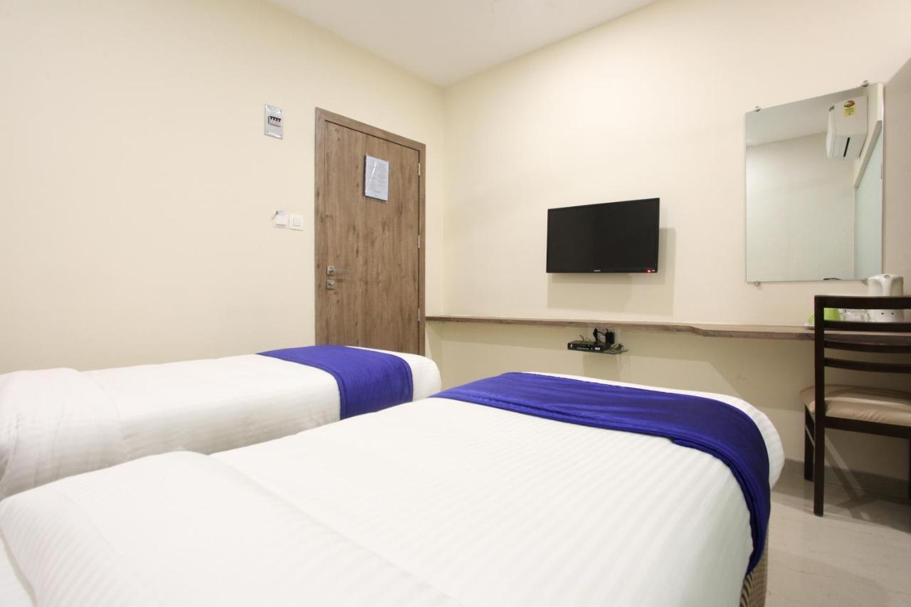 Hotel Ocean Suites Bombay Extérieur photo