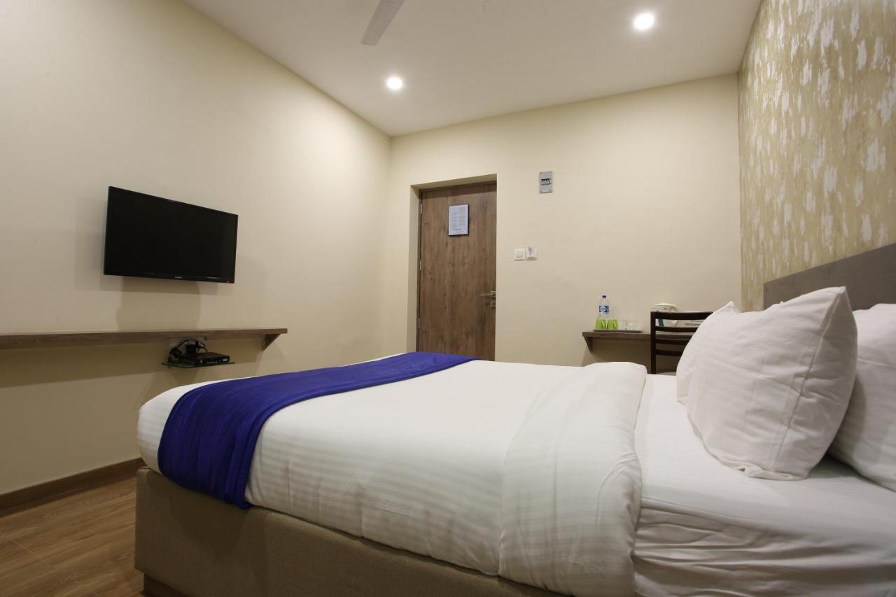 Hotel Ocean Suites Bombay Extérieur photo