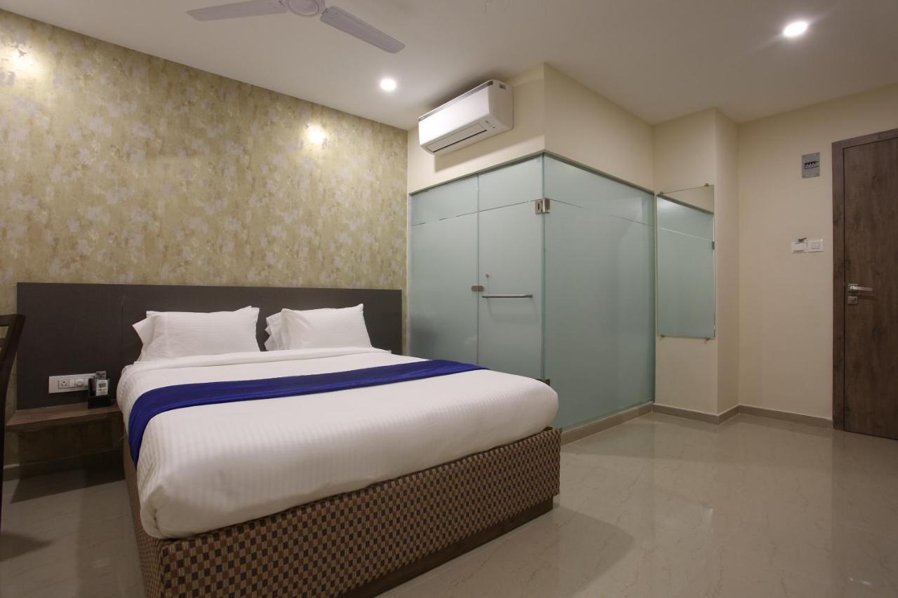 Hotel Ocean Suites Bombay Extérieur photo
