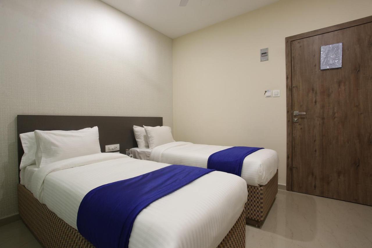 Hotel Ocean Suites Bombay Extérieur photo