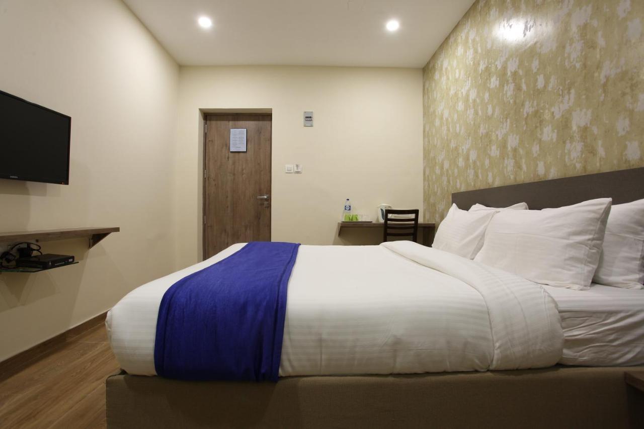 Hotel Ocean Suites Bombay Extérieur photo