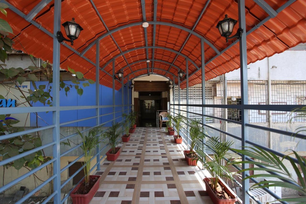 Hotel Ocean Suites Bombay Extérieur photo