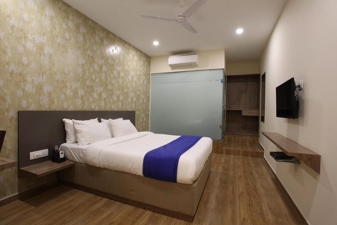 Hotel Ocean Suites Bombay Extérieur photo